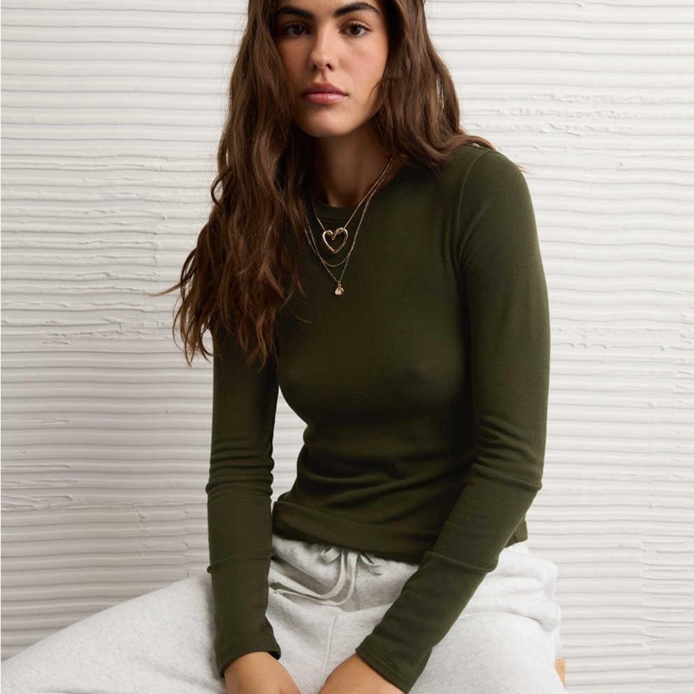 AE Long Sleeve Cozy Crew Neck T-Shirt